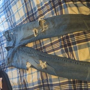 American Eagle Curvy super highrise begging distressed size 6